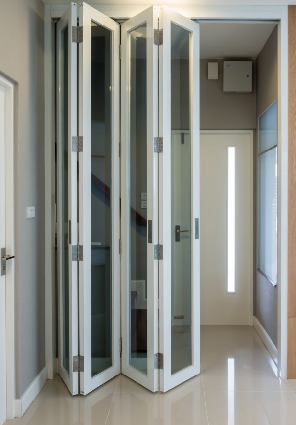 bifold door Chiswick, W4